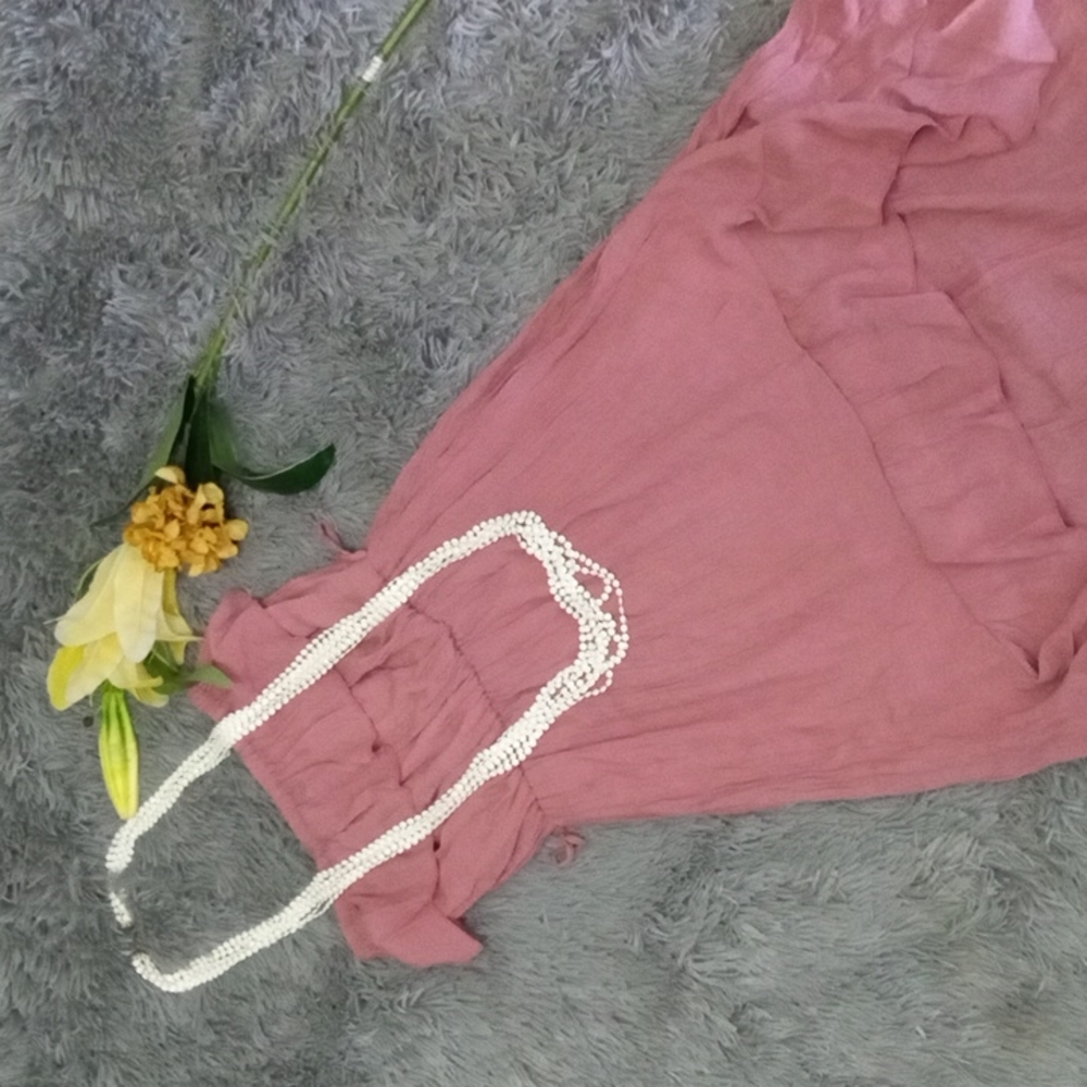 HiLow spring dress size medium the front is above the knee
